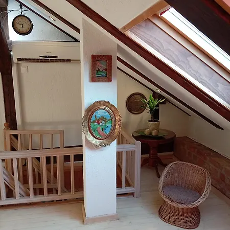 M Dvor 88 Apartman *
